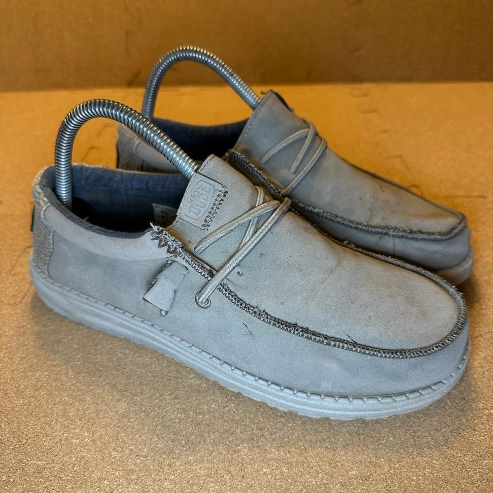 Hey Dude Wally Fabricated Leather Men Size 6 Grey Slip On Loafer Casual Shoes